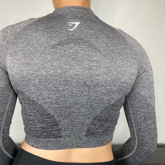 GYMSHARK Seamless Long Sleeve Crop Top - Picture 3 of 4